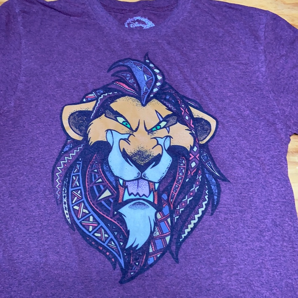 Disney’s Lion King “scar” T Shirt. Men’s medium